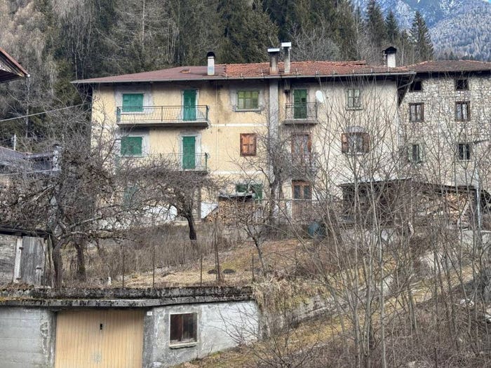 Appartamento quadrilocale in vendita in Vigo di Cadore, Centro