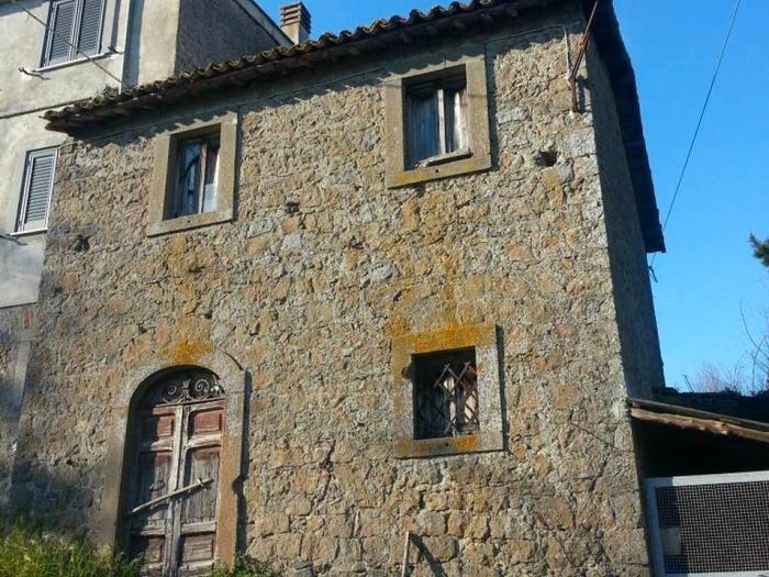 Casa bilocale in vendita in Centro, Montefiascone