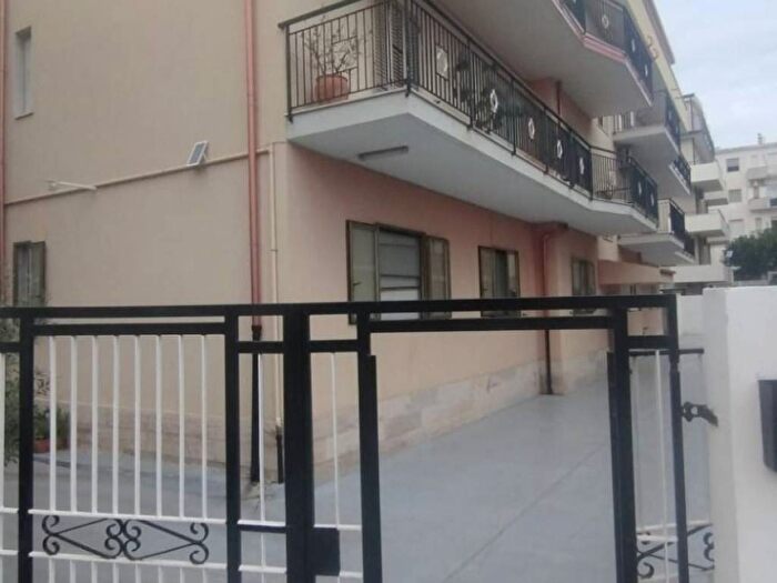 Appartamento trilocale in vendita in Via Metaponto, Catanzaro Lido, Catanzaro