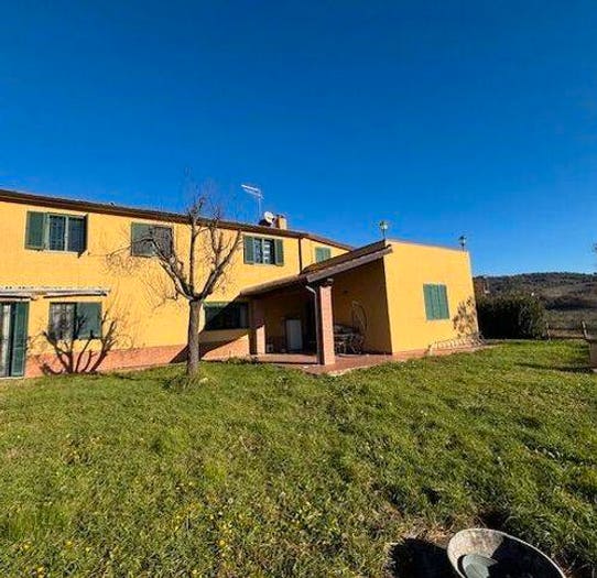 Casa con 6 locali in vendita in Strada Colle Umberto, Colle Umberto Monte Tezio, Perugia