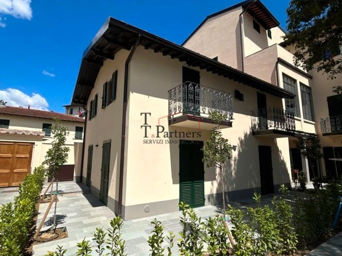 Casa con 6 locali in vendita in Via Vittorio Emanuele II, Leopoldo Vittorio Emanuele Statuto, Firenze