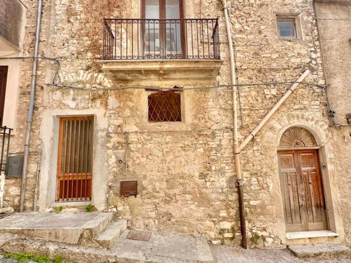 Casa con 6 locali in vendita in Via Busacca, Centro, Chiusa Sclafani