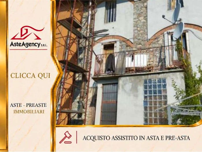 Appartamento con 6 locali in vendita in Str Armino, Cocquio, CocquioTrevisago
