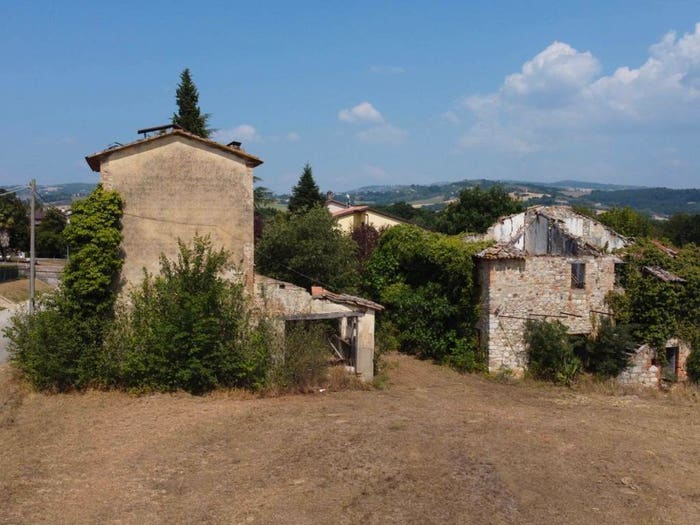 Casa con 6 locali in vendita in Via della Stazione, Fratta Todina