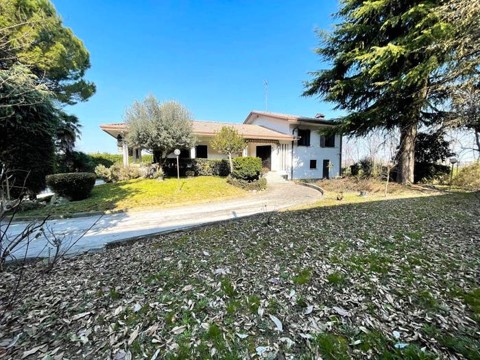 Casa con 6 locali in vendita in Via Valsugana, Pieve, Curtarolo
