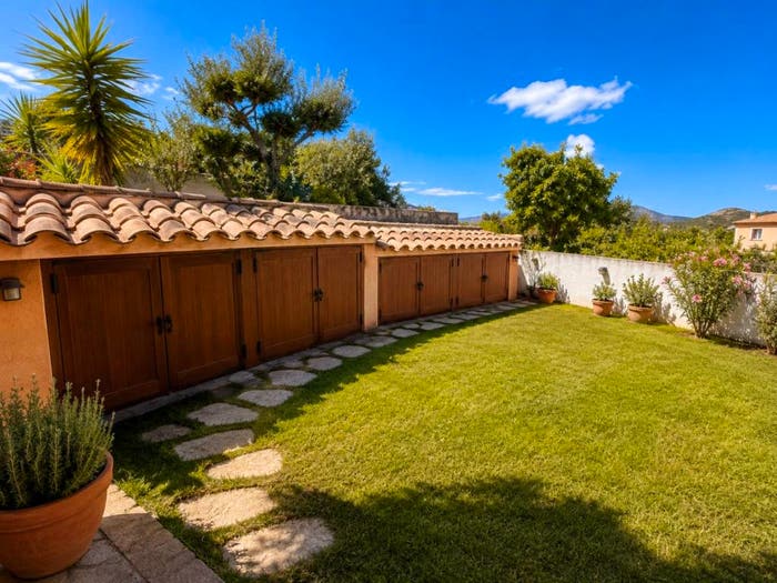 Casa trilocale in vendita in VIA DELLA PEONIA, Murta Maria Porto Istana, Olbia