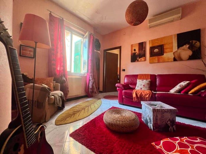 Appartamento trilocale in vendita in Scaletta Bersaglio, Rivarolo, Genova