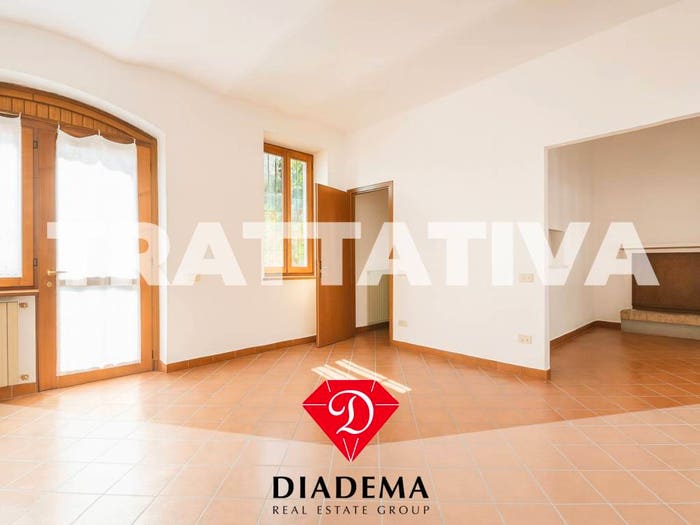Appartamento monolocale in vendita in via Volta, Centro, Gazzada Schianno