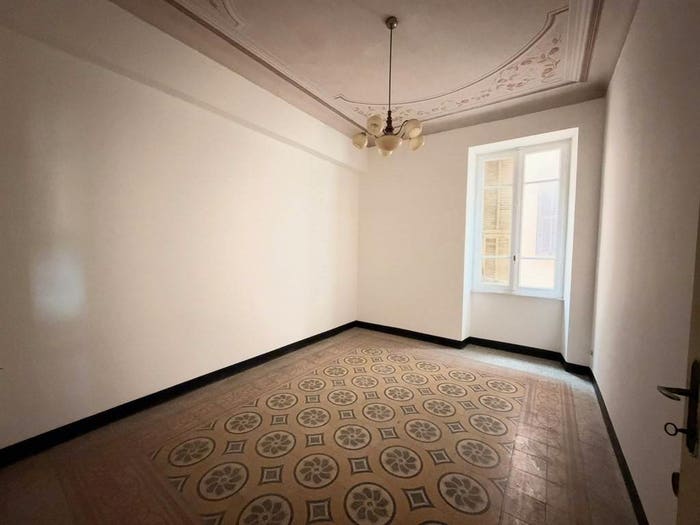 Appartamento quadrilocale in vendita in via dante, Centro, Alassio