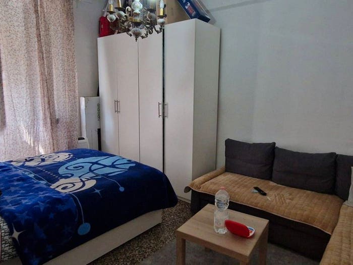 Appartamento trilocale in vendita in Via Vezzani, Rivarolo, Genova