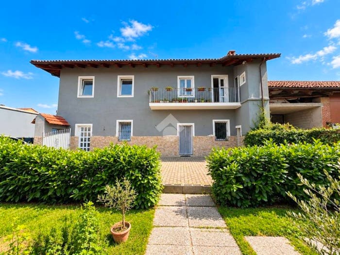 Casa con 6 locali in vendita in Borgata ceretto, Ceretto, Carignano