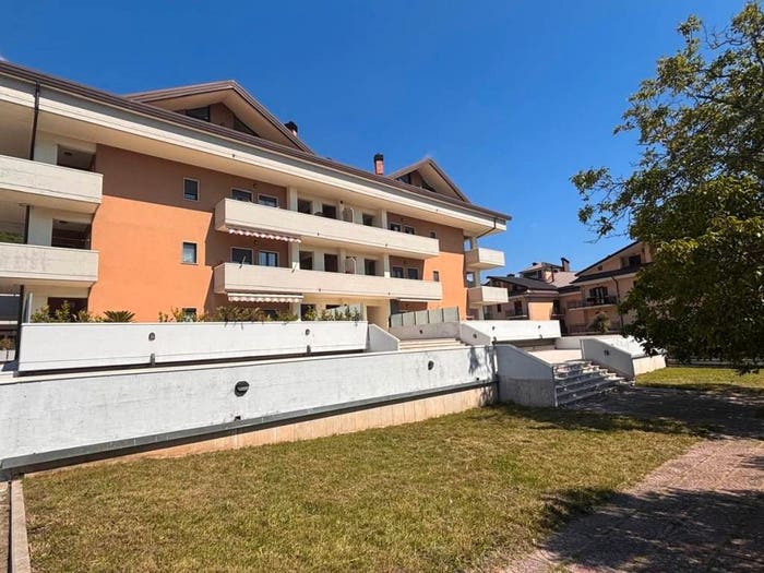 Appartamento trilocale in vendita in Via Alvanella, Centro, Monteforte Irpino