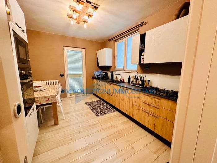 Casa con 6 locali in vendita in Via Giuseppe Mazzini, Vittoria Apuana, Forte dei Marmi