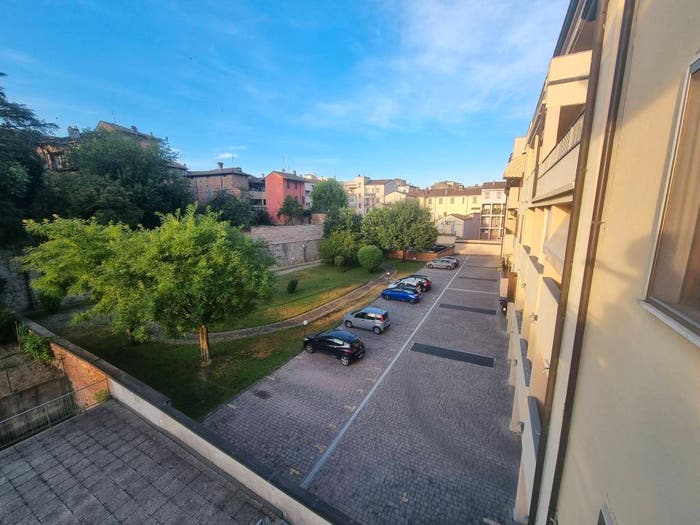 Appartamento con 5 locali in vendita in Via Augusto Balsamo, Piazzale Milano Stazione, Piacenza
