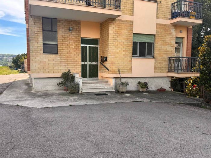 Appartamento con 5 locali in vendita in Contrada piane di Monteverde, Montegiorgio