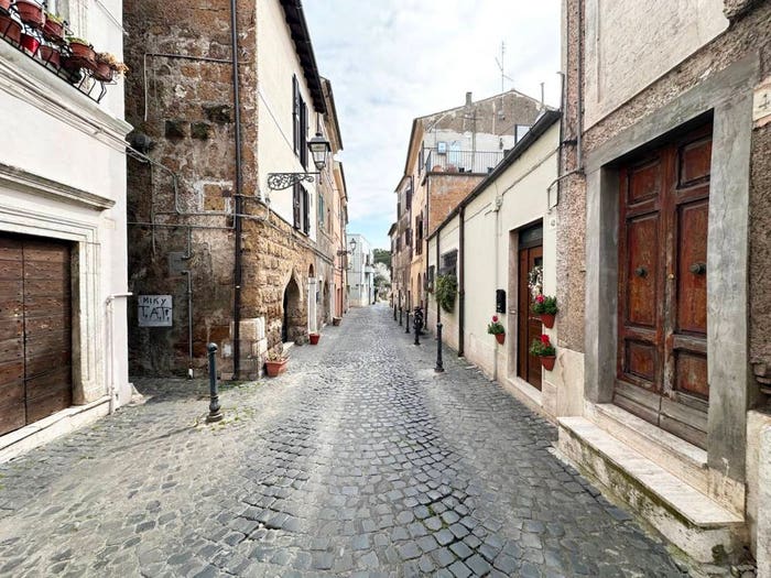 Appartamento quadrilocale in vendita in Via Don Minzoni, Centro, Civita Castellana