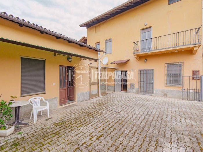 Casa trilocale in vendita in Via Mazzini n, Centro, Cassolnovo