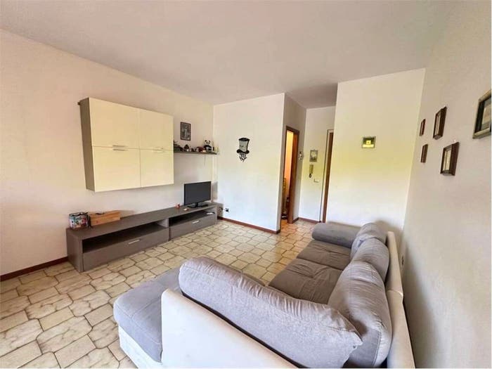 Appartamento quadrilocale in vendita in via fratelli rosselli, Luni Mare, Luni