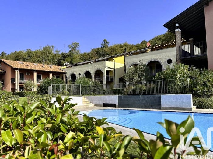 Appartamento bilocale in vendita in Via Ponte Tesina, Costermano sul Garda