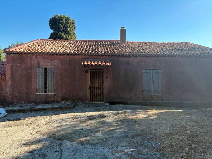 Casa quadrilocale in vendita in via Fornace San Filippo inferiore, Santa Lucia San Filippo, Messina