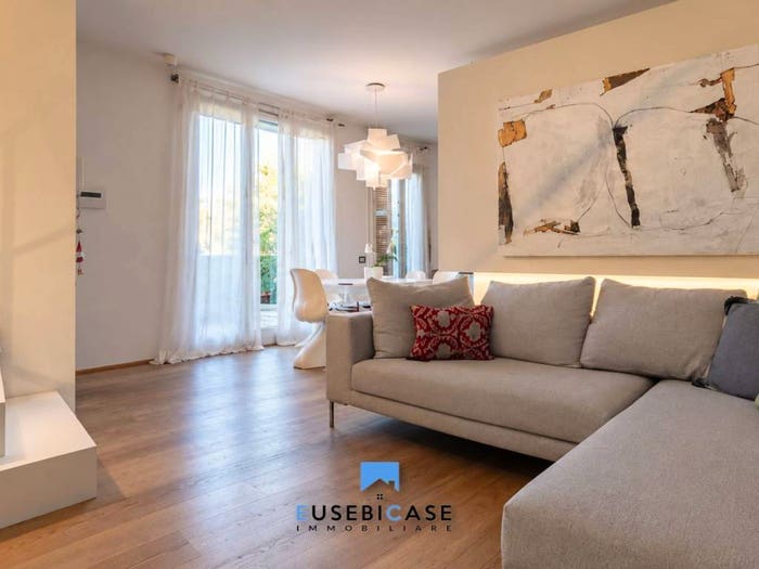 Casa quadrilocale in vendita in Colle di Covignano, Rimini