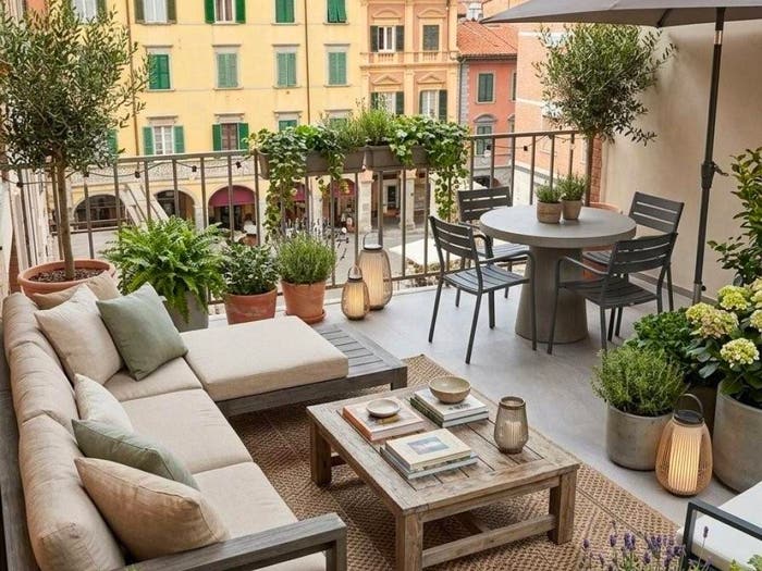 Appartamento quadrilocale in vendita in Largo Ciro Menotti, San Francesco, Pisa