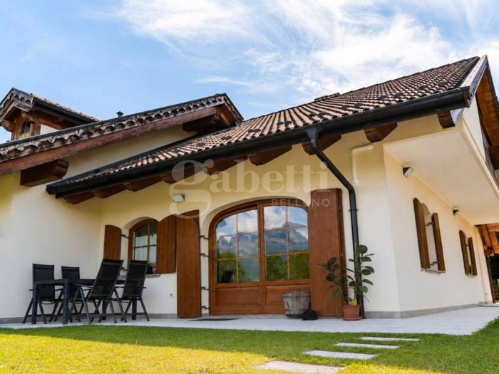 Casa quadrilocale in vendita in Via Castelet A, Centro, Belluno