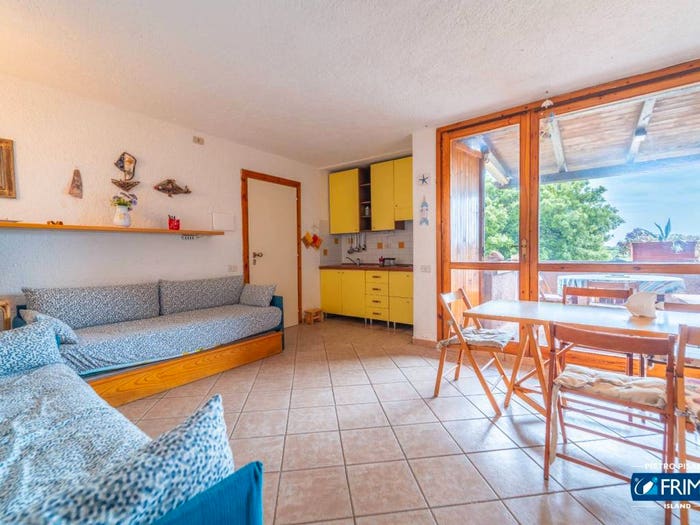 Appartamento trilocale in vendita in via Cugnana Verde, Cugnana, Olbia