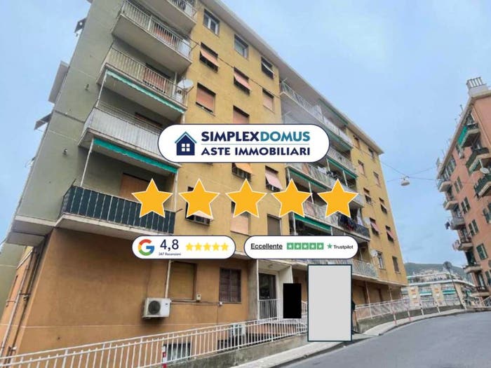 Appartamento trilocale in vendita in Via Sparta, Sestri Ponente, Genova