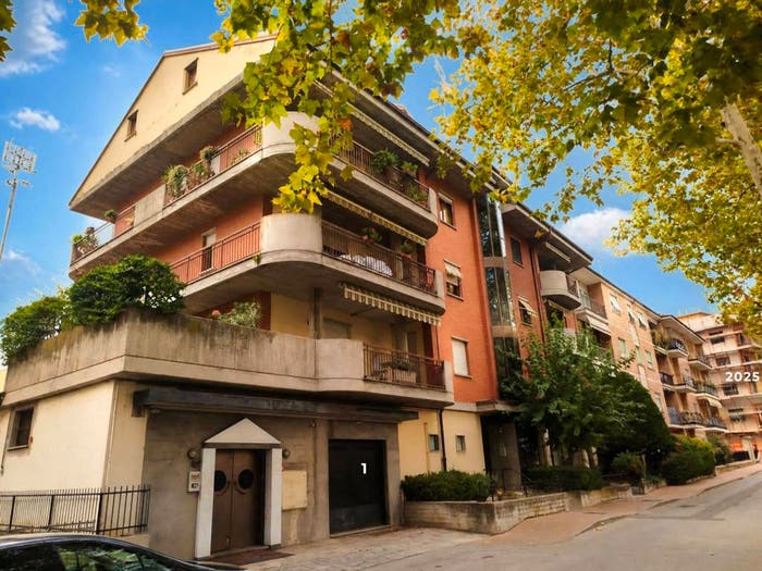 Appartamento con 5 locali in vendita in Viale Isonzo, Centro, Fossano