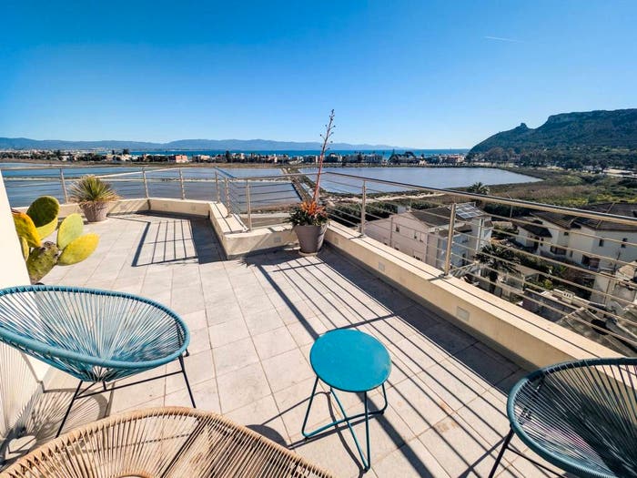 Appartamento con 6 locali in vendita in Via Isola Gallinara, Quartiere del Sole, Cagliari