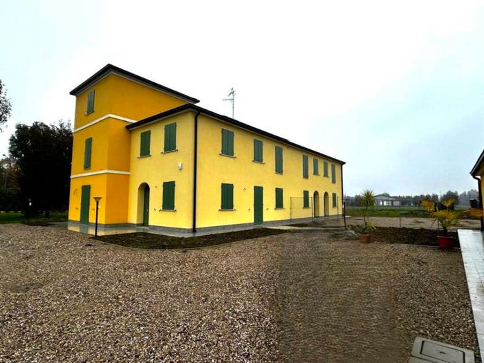 Casa quadrilocale in vendita in Via Guglielmo Marconi, Centro, Cavezzo