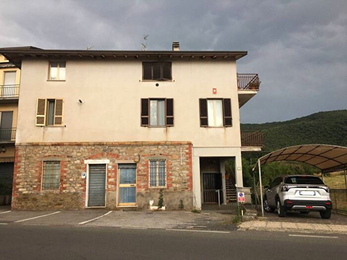 Appartamento trilocale in vendita in Sant'arcangelo, Magione