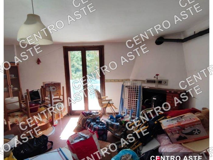 Appartamento bilocale in vendita in Via Castiglione Collio BS Italia, Centro, Collio