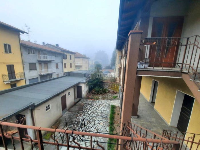 Casa con 6 locali in vendita in Centro, Borgofranco d'Ivrea