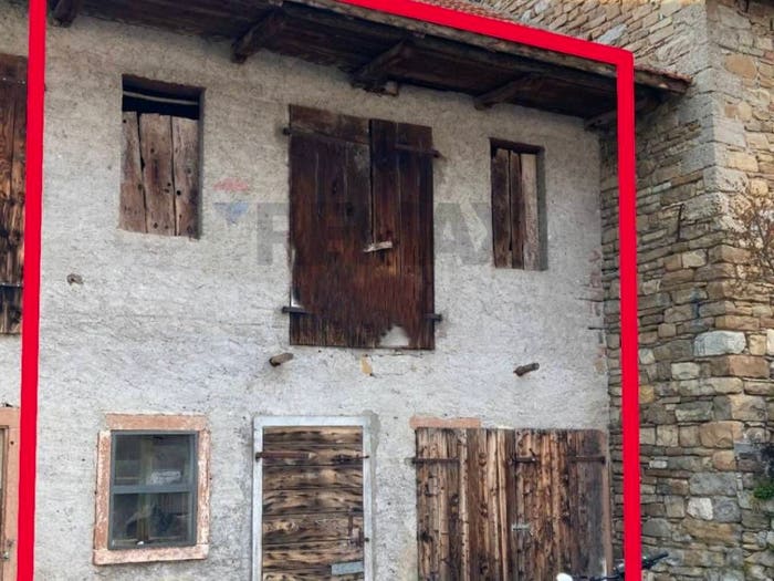 Casa bilocale in vendita in Via Calvi Pier Fortunato, Farra D'Alpago, Alpago