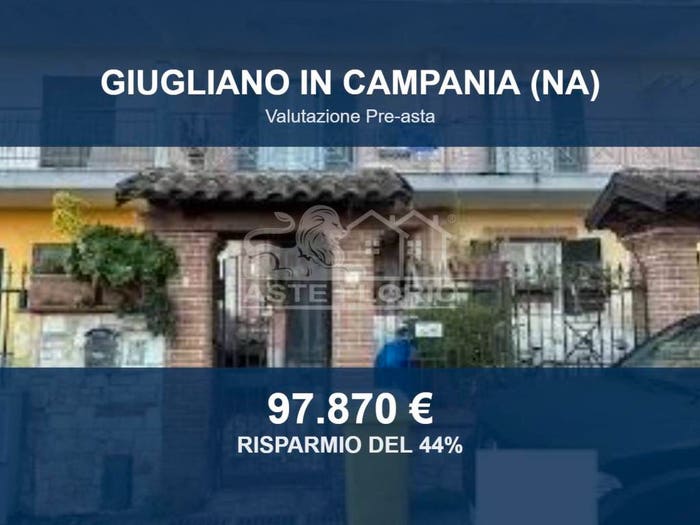 Casa quadrilocale in vendita in Viale dei Pini Nord A, Varcaturo, Giugliano in Campania