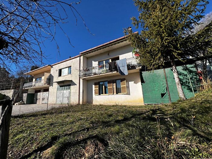 Casa quadrilocale in vendita in Via Reatina, Longone Sabino