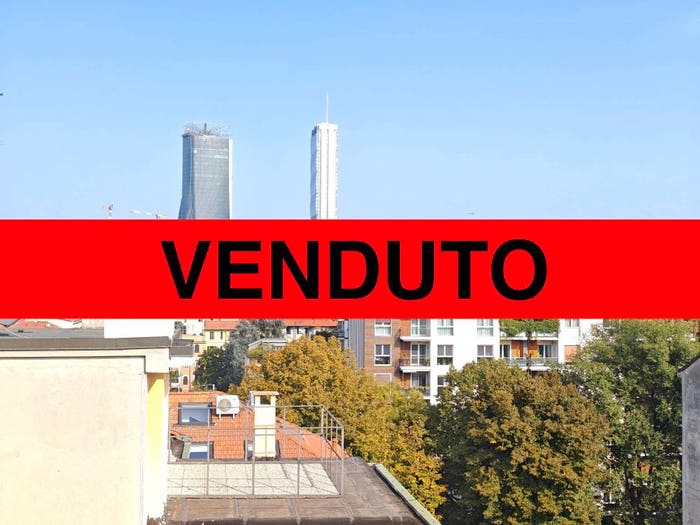 Appartamento quadrilocale in vendita in Piazzale Crivellone, Monte Rosa Lotto, Milano