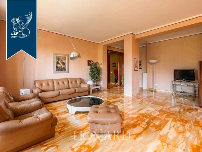 Appartamento con 6 locali in vendita in Via Antonio Canova, Arco della Pace, Milano