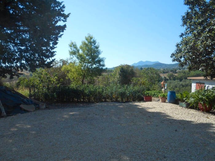 Casa con 6 locali in vendita in Contrada Vertecchia, Pietradefusi