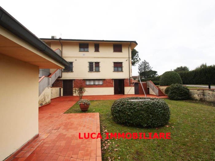 Appartamento con 6 locali in vendita in Via Terra Rossa Fonda, Borgo A Buggiano, Buggiano