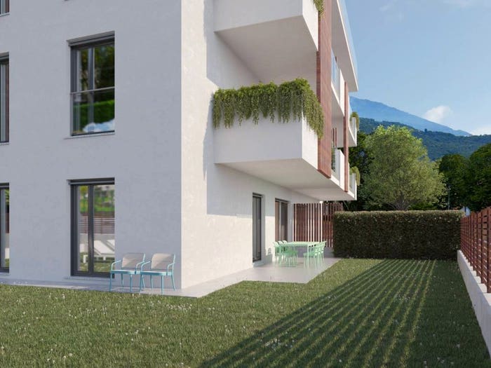 Appartamento quadrilocale in vendita in Via V Alpini, Centro, Morbegno