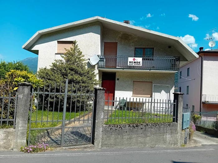Appartamento con 5 locali in vendita in Via San Giorgio, Centro, Talamona