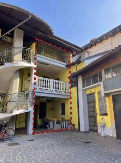 Casa bilocale in vendita in Via Cesare Battisti, Centro, Cologno al Serio