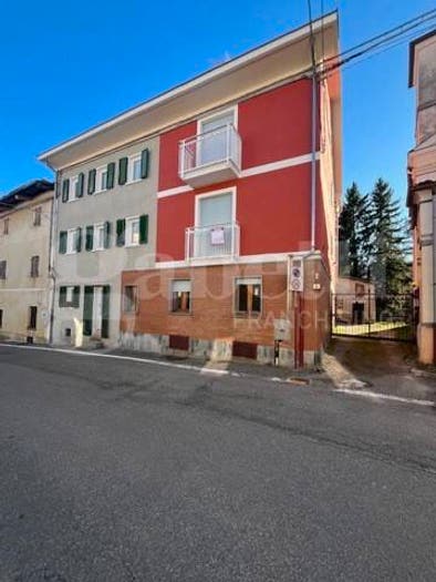 Casa con 6 locali in vendita in Via Regina Margherita, Bornasco, Sala Biellese
