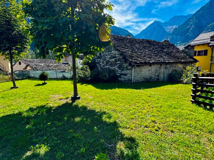 Casa con 6 locali in vendita in Via Colonasca, Antronapiana, Antrona Schieranco