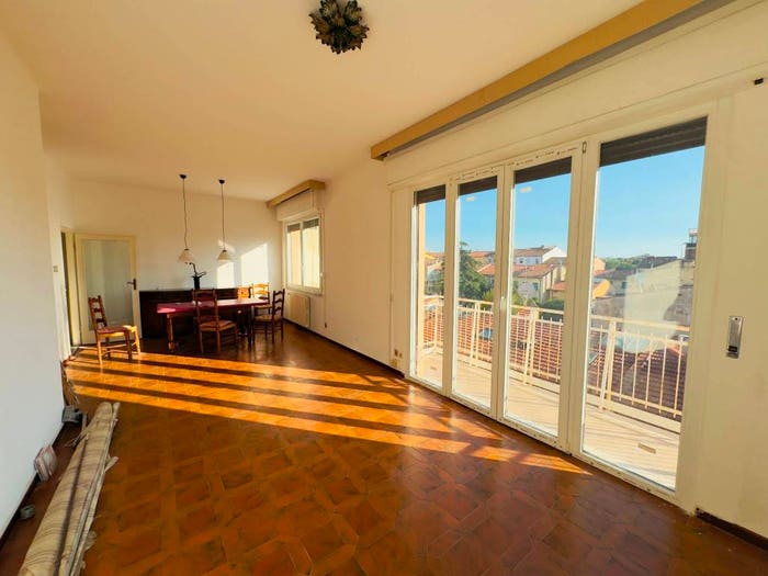 Appartamento con 5 locali in vendita in Via Amerigo Vespucci, Stazione Centrale, Pisa