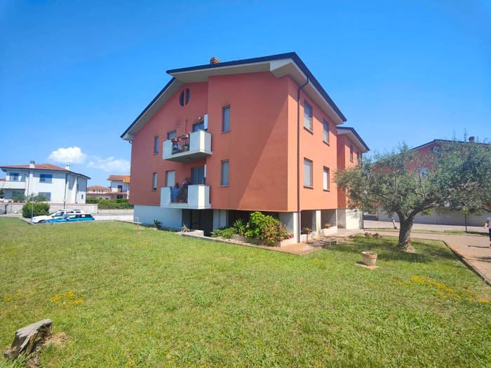 Appartamento con 5 locali in vendita in Via Livornese, La Vettola, Pisa