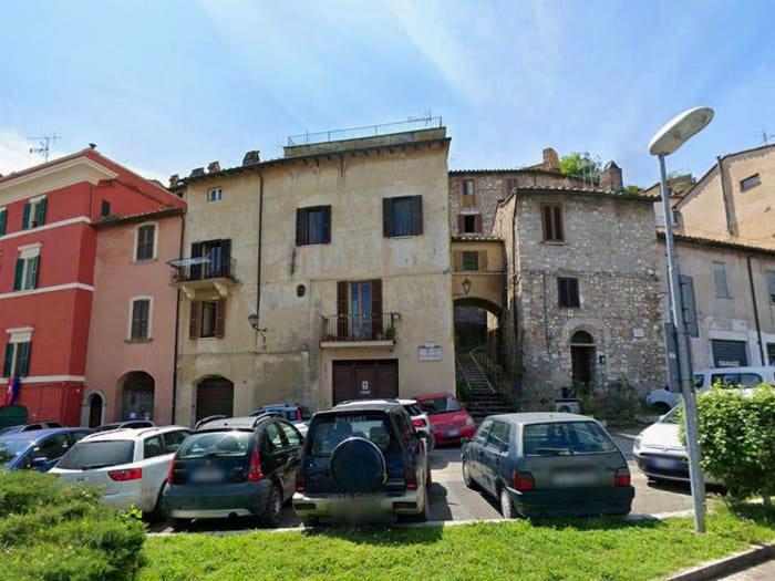 Casa quadrilocale in vendita in Largo Novembre, Centro, Narni